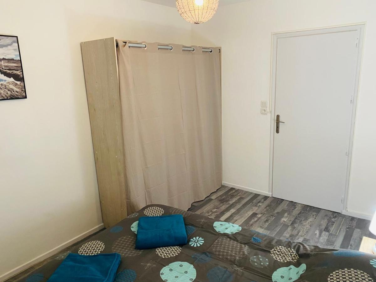 Studio 40M2 Plein Pied Avec Parking Jussac Exterior photo
